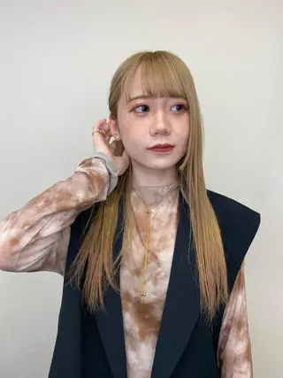ロング カラー 藤野 凪沙のヘアスタイル