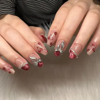 ネイル Nailist Amiのネイルデザイン