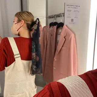 ミディアム カラー ヘアアレンジ 丸山 愛万音のヘアスタイル