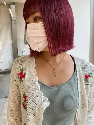 ショート カラー センターパート/ 暖色カラーayuのヘアスタイル