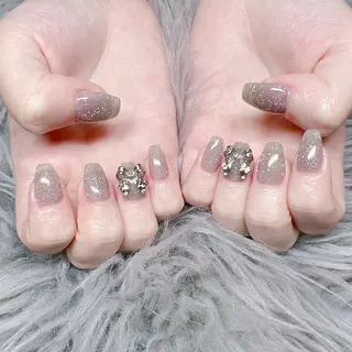 ネイル 個室ネイルサロンDolly  Girl〜ドーリーガール〜所属・DollyGirl KYOKOのネイルデザイン