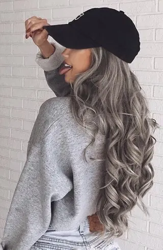 ロング カラー パーマ ヘアアレンジ Device ディバイスのヘアスタイル