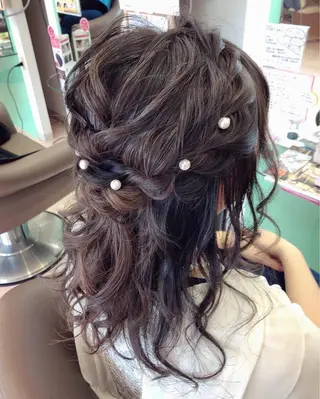 ヘアアレンジ TIARA minoriのヘアスタイル