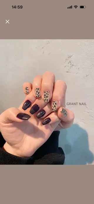 セミロング 小松 羅々のネイルデザイン