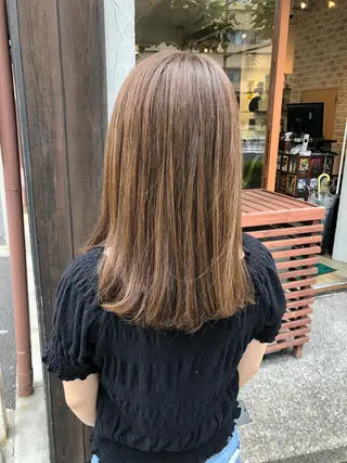 セミロング 國次 夕貴のヘアスタイル