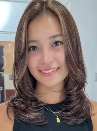 ミディアム レイヤー/髪質改善/ ブリーチ/コタケのヘアスタイル