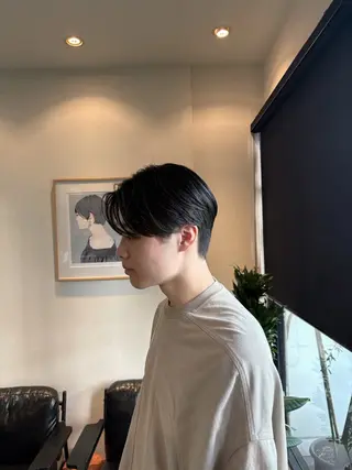 メンズ アンダルーサ ヘア デザイン所属・みやもと こゆきのヘアスタイル