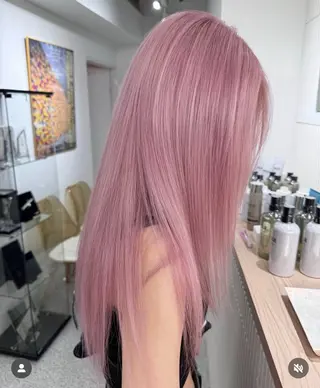 セミロング PELE/ハイトーン /初田芽以のヘアスタイル