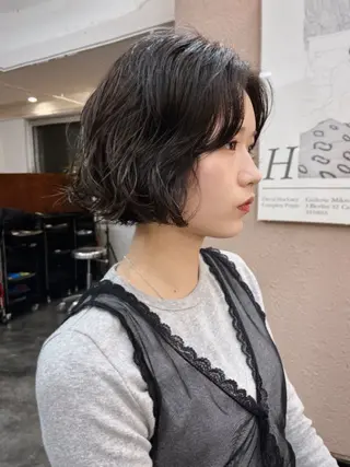 ショート レイヤー/ケアパーマ /ニュアンス/モードのヘアスタイル
