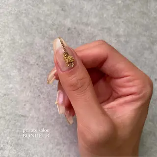ネイル BONHEUR Annaのネイルデザイン