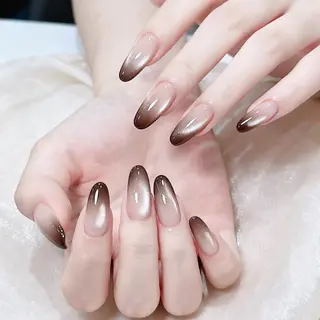 ネイル ビルドアップ ビューティー　なつのネイルデザイン