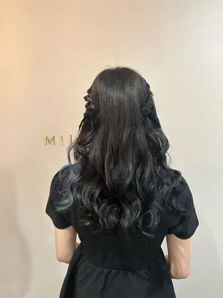 ロング Mila Hazukiのヘアスタイル