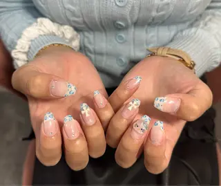 ネイル LAVISH nanamiのネイルデザイン