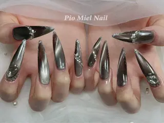 ネイル Pio Mielのネイルデザイン