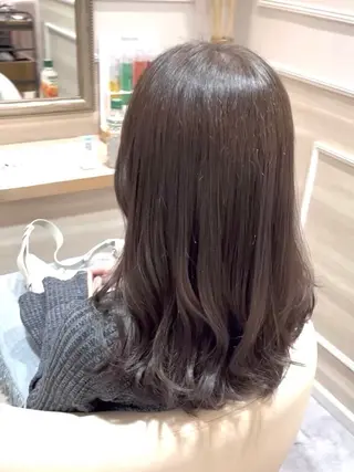 ロング ツルガイ ミオのヘアスタイル