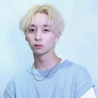 ショート カラー メンズ 飯塚 想のヘアスタイル