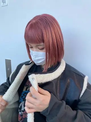 ショート カラー 🤍ハイトーン 🤍VIVIE🤍のヘアスタイル