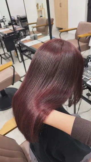 ロング omocha umiのヘアスタイル