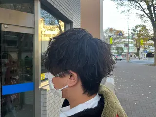 ミディアム パーマ メンズ 韓国風メンズ/毛流れ ヘアなら須田龍世のヘアスタイル