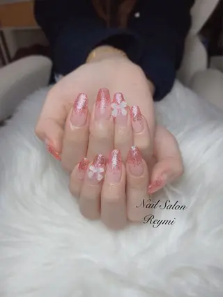 ネイル 佐藤 帆乃香のネイルデザイン