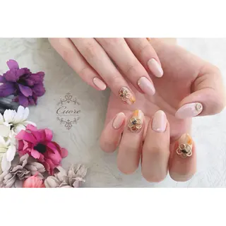 ミディアム ネイル Cuore谷岡紗妃/ 宮崎台のネイルデザイン