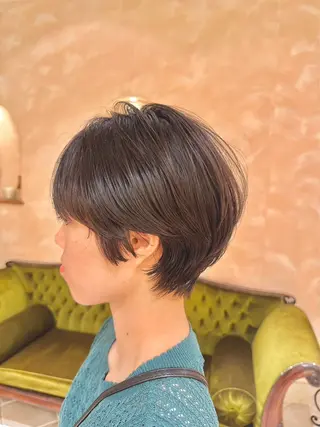 ショート パーマ 青山 莉奈のヘアスタイル