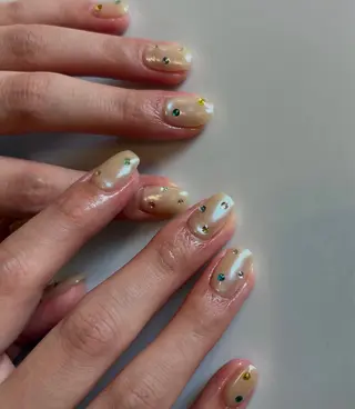 ネイル Nailsalon Olu所属・ネイリスト Nanaのネイルデザイン