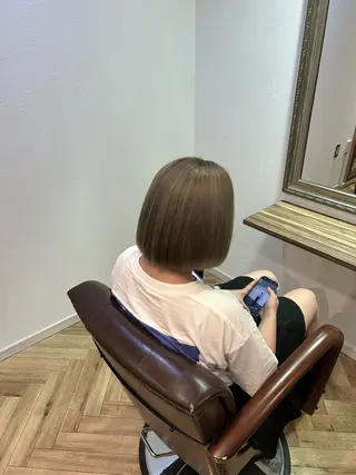 ミディアム カラー 井上 夏乃葉のヘアスタイル