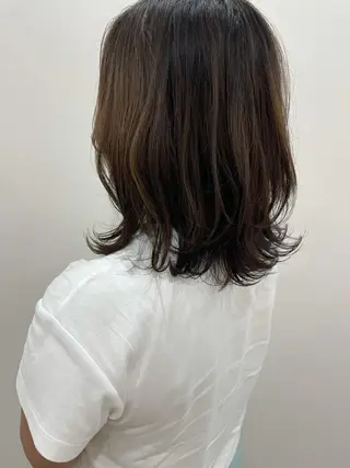 ミディアム akane .のヘアスタイル