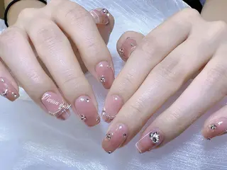 ネイル VIVIAN リサのネイルデザイン