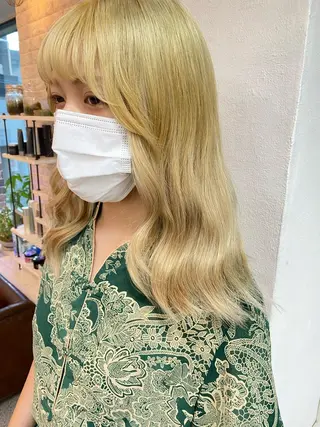 ミディアム カラー レイヤーウルフ エクステ磯部のヘアスタイル