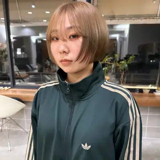 ショート カラー mellow所属・顔周りデザイン/ ハイトーン/多田悠馬のヘアスタイル