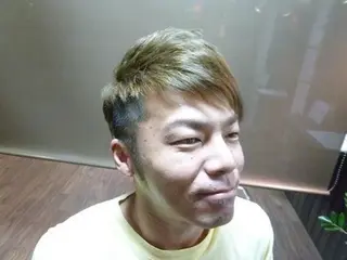 メンズ サンフラット所属・岡林 選のヘアスタイル