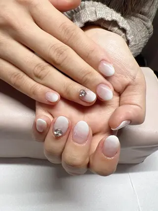 ネイル Odon Beauty  nail  salon所属・VIP TRENDYのネイルデザイン