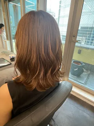 セミロング カラー いとう このみのヘアスタイル