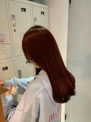 ロング FERIA 池田 比嘉あゆ美のヘアスタイル