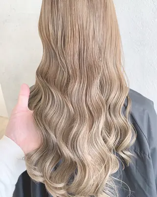 ロング grand story salon所属・海 人のヘアスタイル