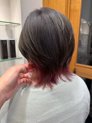 カラー 岡元 綺良のヘアスタイル