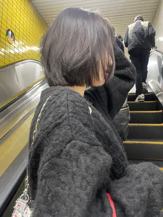 ショート カラー レイヤー／似合わせ TAKUYAのヘアスタイル