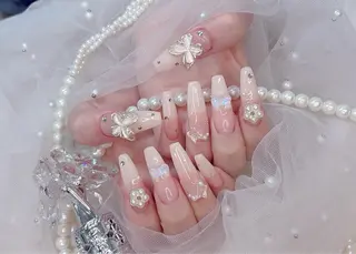 ネイル R nailsalon所属・ナ ナのネイルデザイン