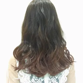 ロング カラー 中林 由佳のヘアスタイル