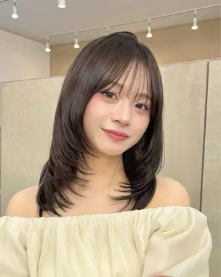 ミディアム レイヤーカット/ ほたる🌼のヘアスタイル