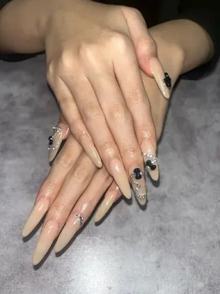 ネイル rino  nail所属・坂 しおのネイルデザイン