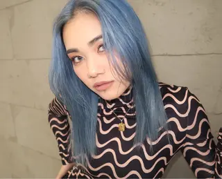 セミロング JIEN MIUのヘアスタイル