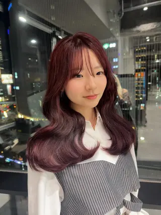 ロング カラー ALBUM銀座所属・小林 楓香のヘアスタイル