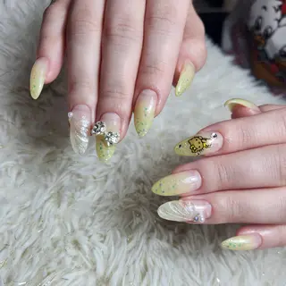 ネイル ☺︎山部 志麻☺︎のネイルデザイン