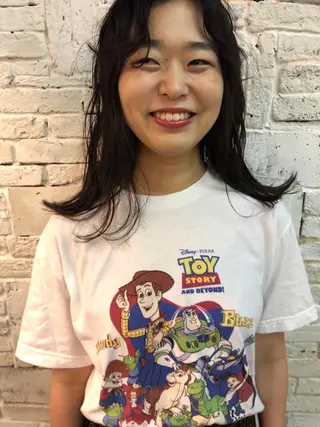 ミディアム NOUN所属・eri kinjoのヘアスタイル