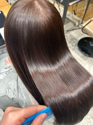 ロング カラー 和田 茉日琉のヘアスタイル