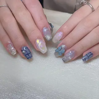 ネイル Lumina _ Harukaのネイルデザイン