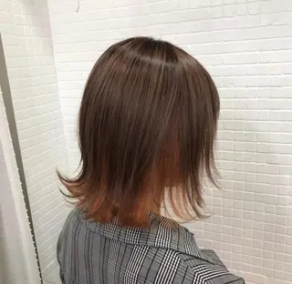 セミロング カラー 透明感ワンカラー/ AKARIのヘアスタイル